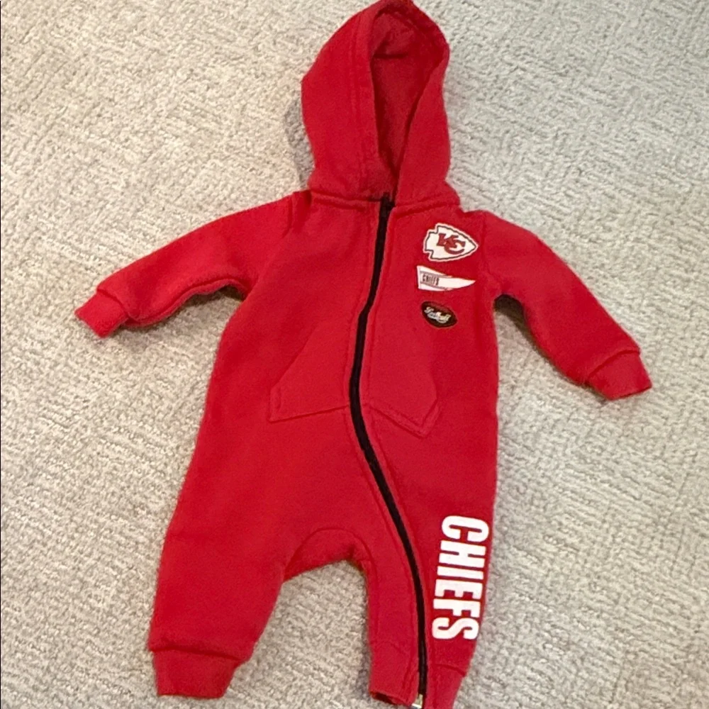 Kansas City Chiefs Hooded Fleece Full-Zip Coverall - Picture 1 of 2
